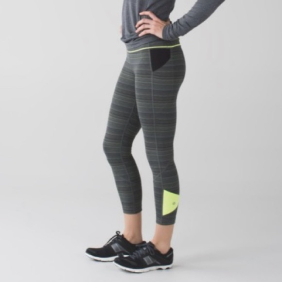 Lululemon Pace Rival Crop 22” Space Dye Twist Dark Slate Fatigue Green 4 - Picture 3 of 10